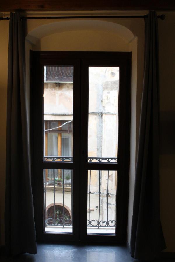 Via Cavour 19, Camere Del Conte 伊格莱西亚斯 外观 照片