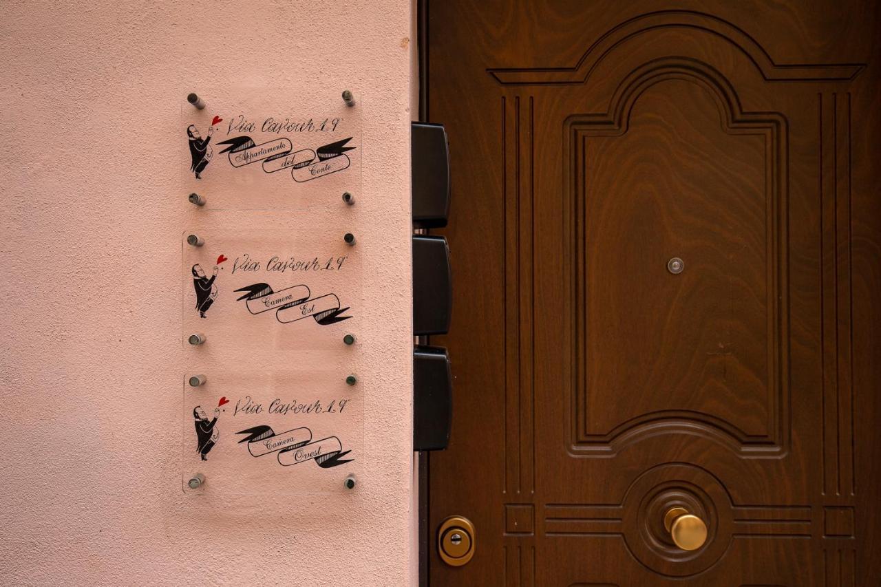 Via Cavour 19, Camere Del Conte 伊格莱西亚斯 外观 照片