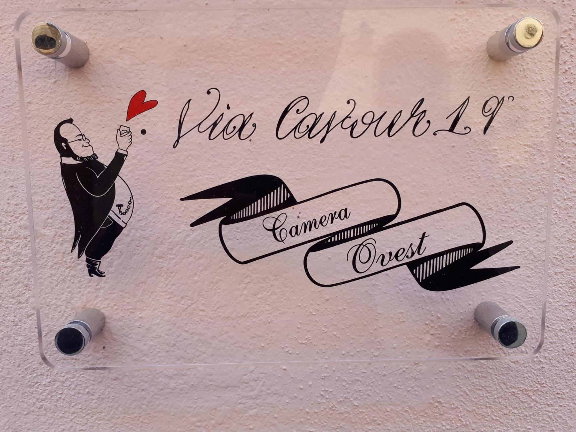 Via Cavour 19, Camere Del Conte 伊格莱西亚斯 外观 照片
